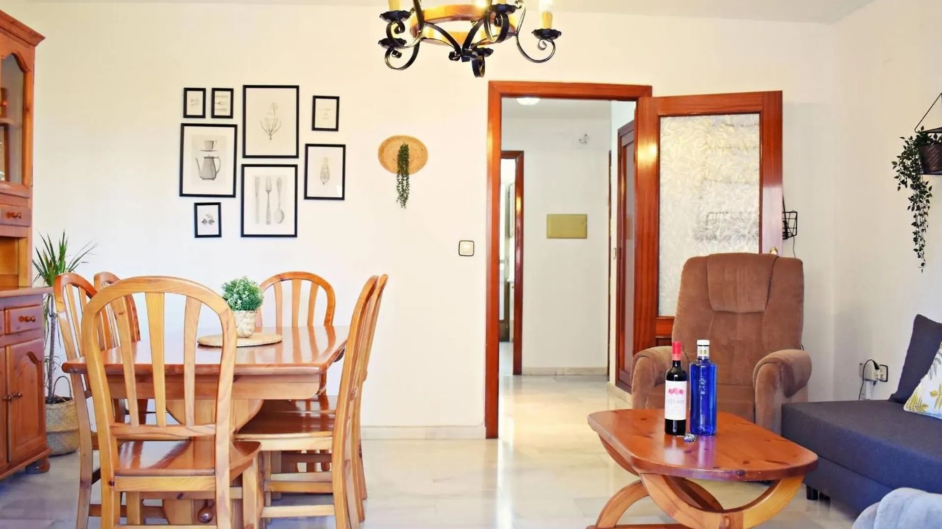 Apartment Amplio Y Luminoso Apartamento Cerca Del Centro Y La Playa Con Piscina Y Parking Privado Malaga