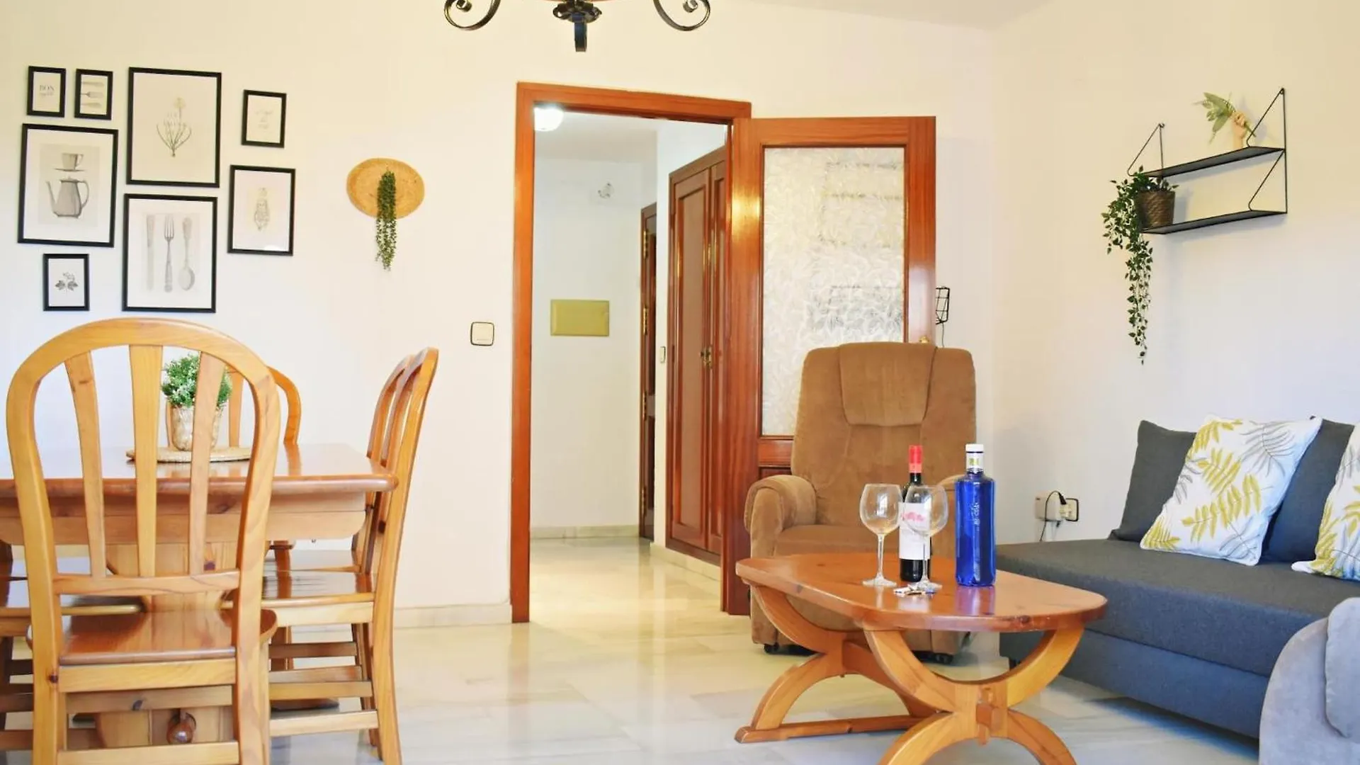 Apartment Amplio Y Luminoso Apartamento Cerca Del Centro Y La Playa Con Piscina Y Parking Privado Malaga