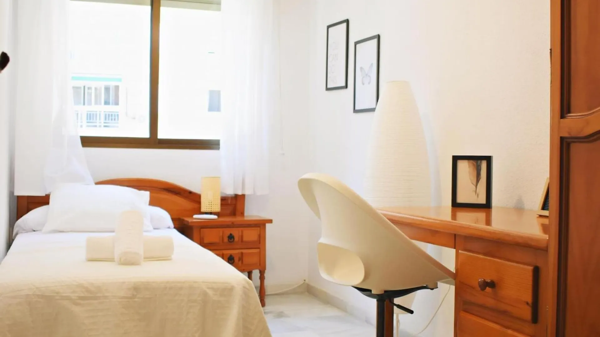 Amplio Y Luminoso Apartamento Cerca Del Centro Y La Playa Con Piscina Y Parking Privado Malaga